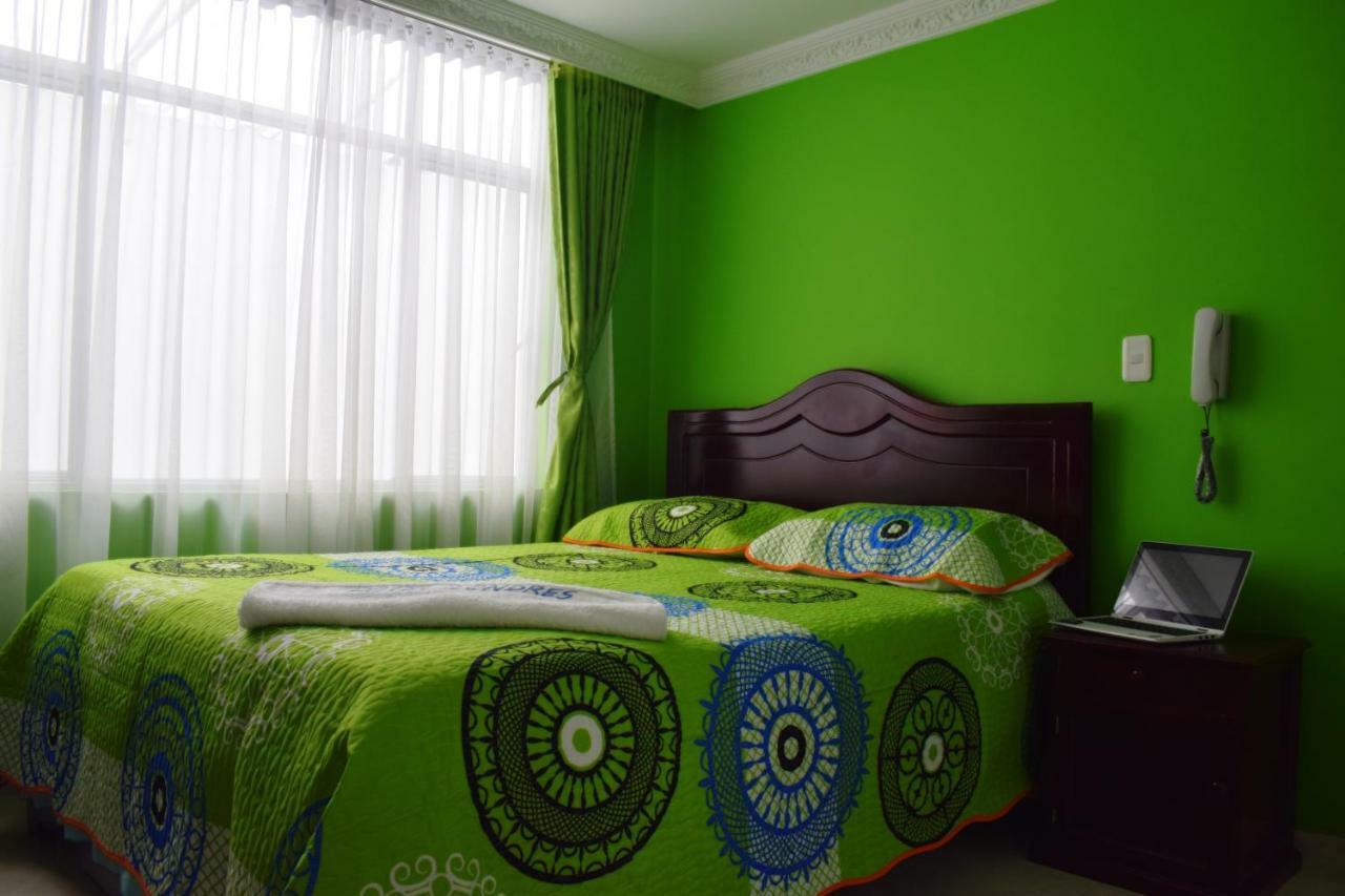 Hotel Londres Pasto Bagian luar foto