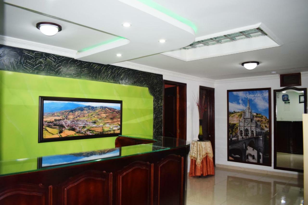 Hotel Londres Pasto Bagian luar foto